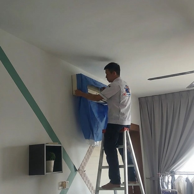 Urgent pipe repair work in JB property